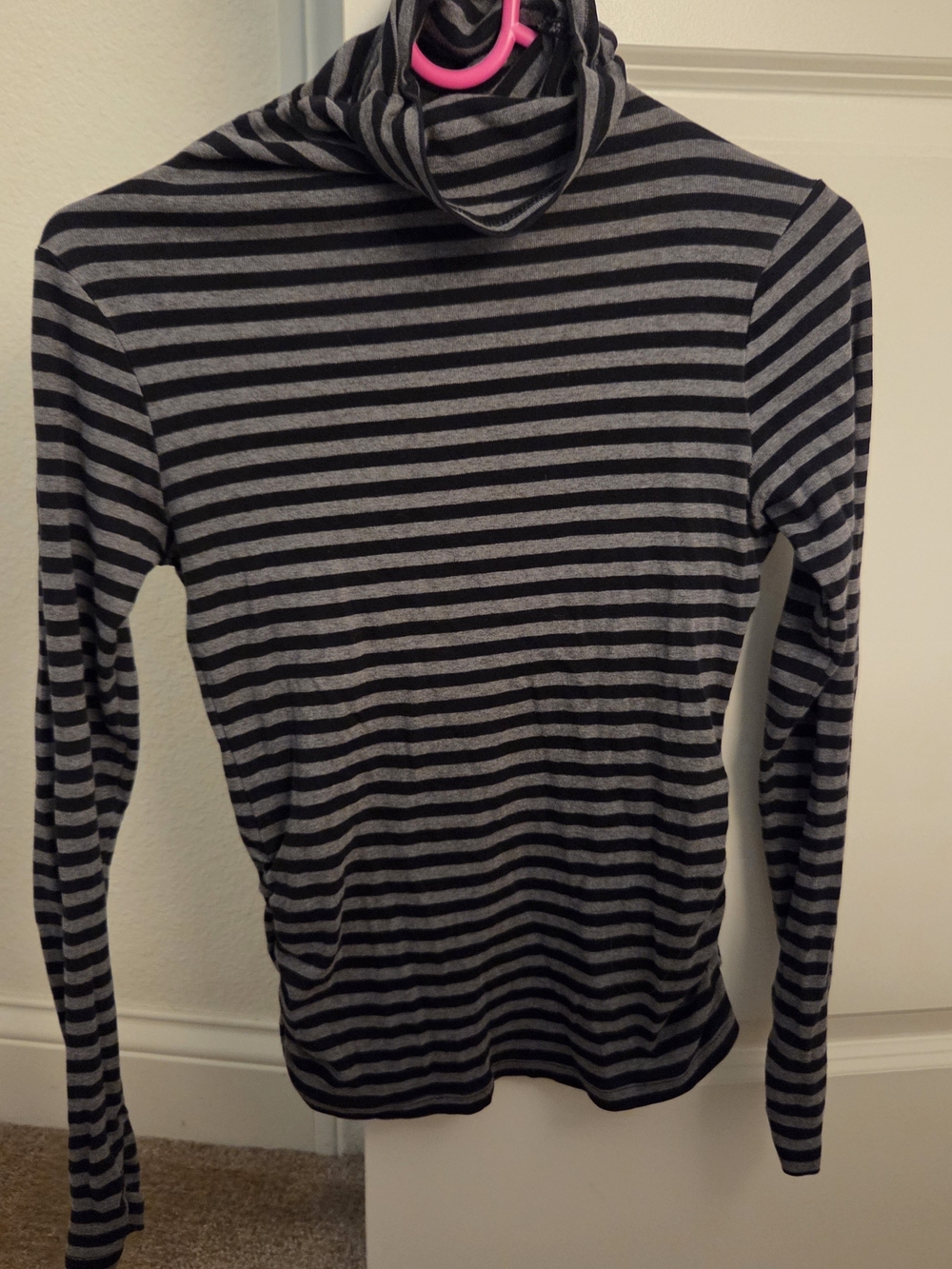 Banana Republic Black & Gray Striped Long-Sleeve Turtleneck